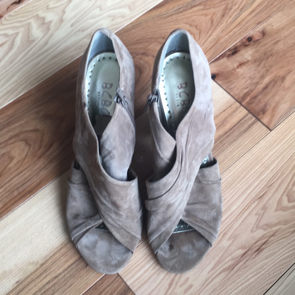 BCBG open toe Booties - Picture 2 of 6